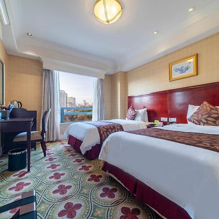 Ramada Yichang Hotel Exterior photo