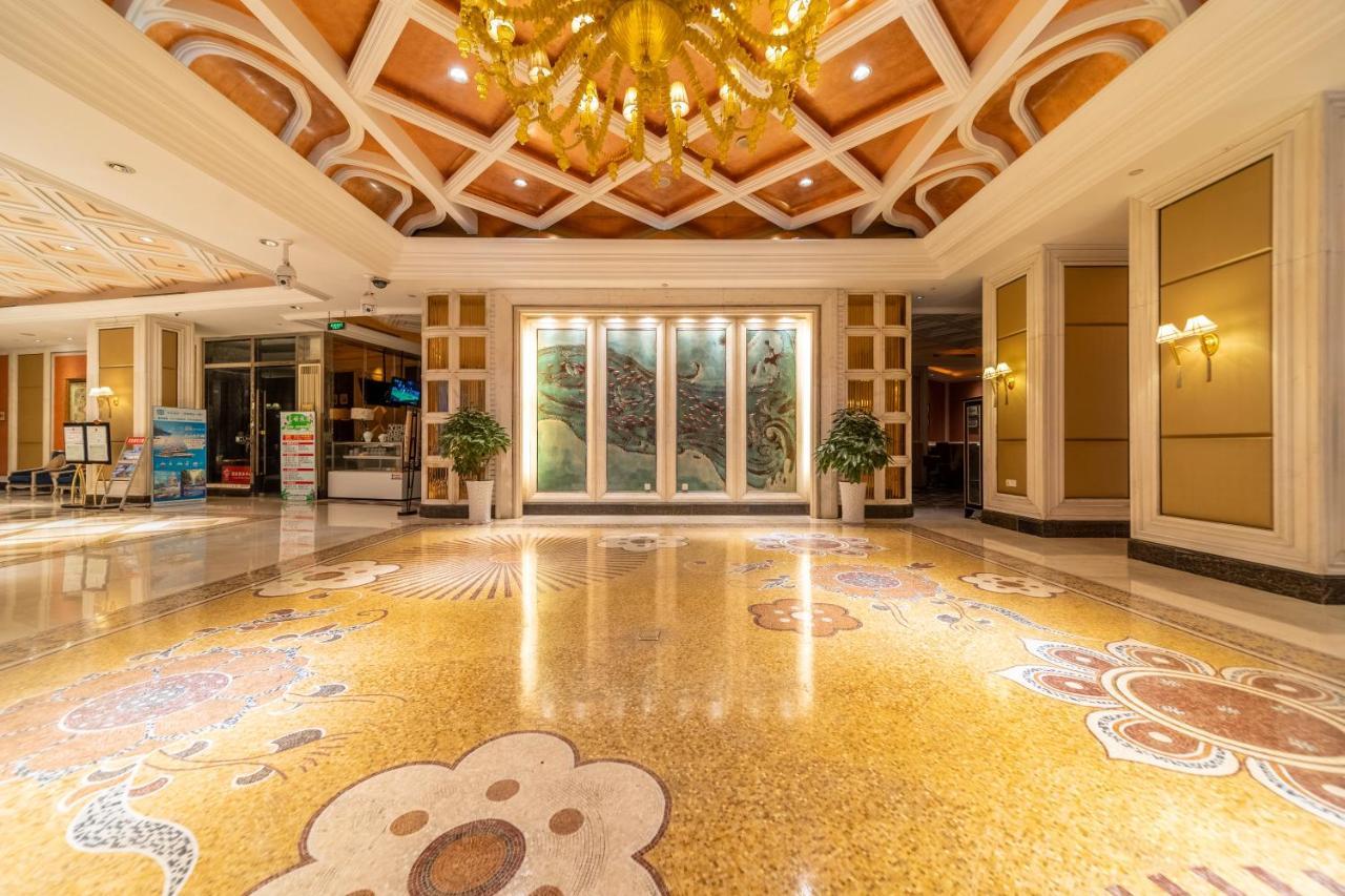 Ramada Yichang Hotel Exterior photo