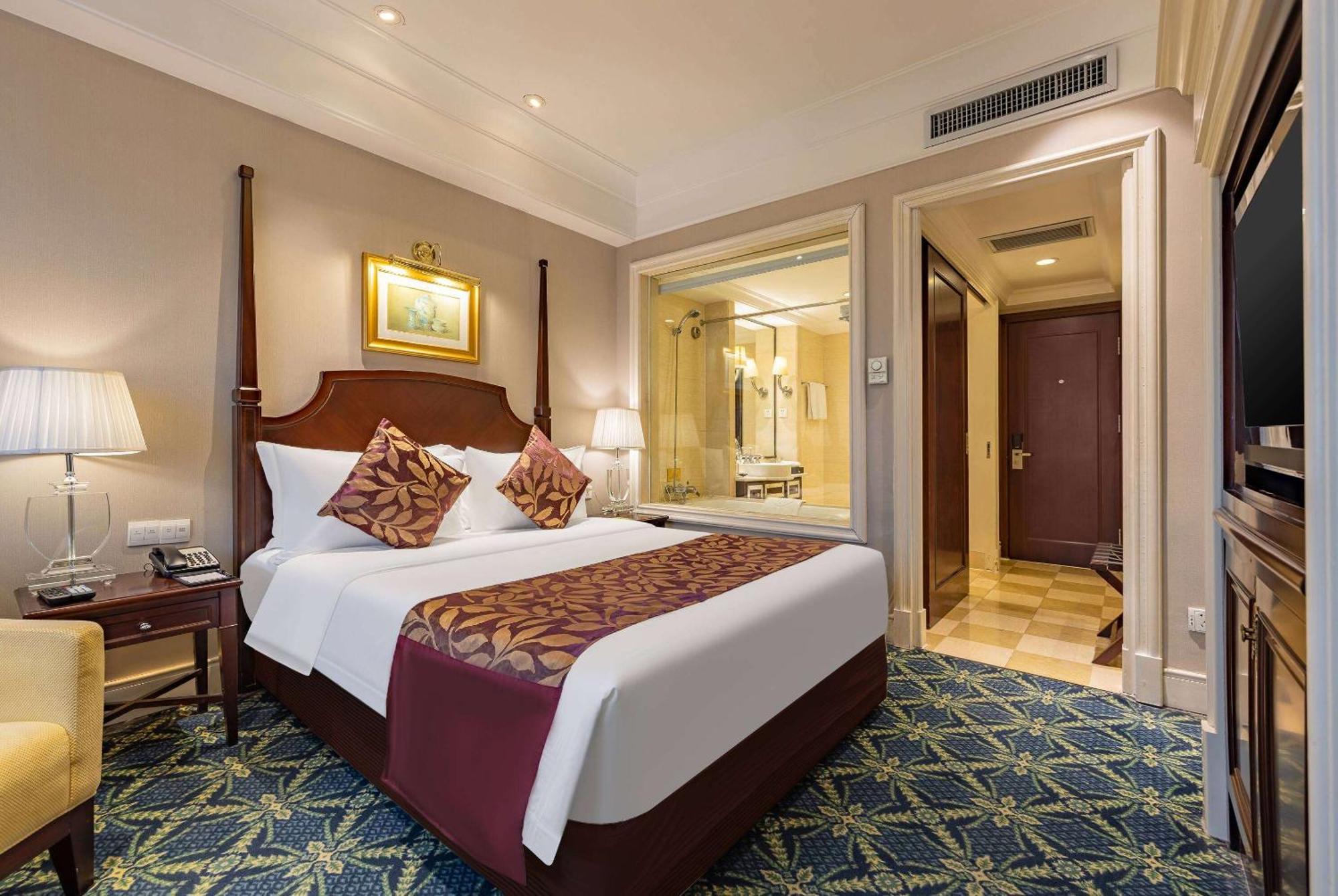 Ramada Yichang Hotel Exterior photo
